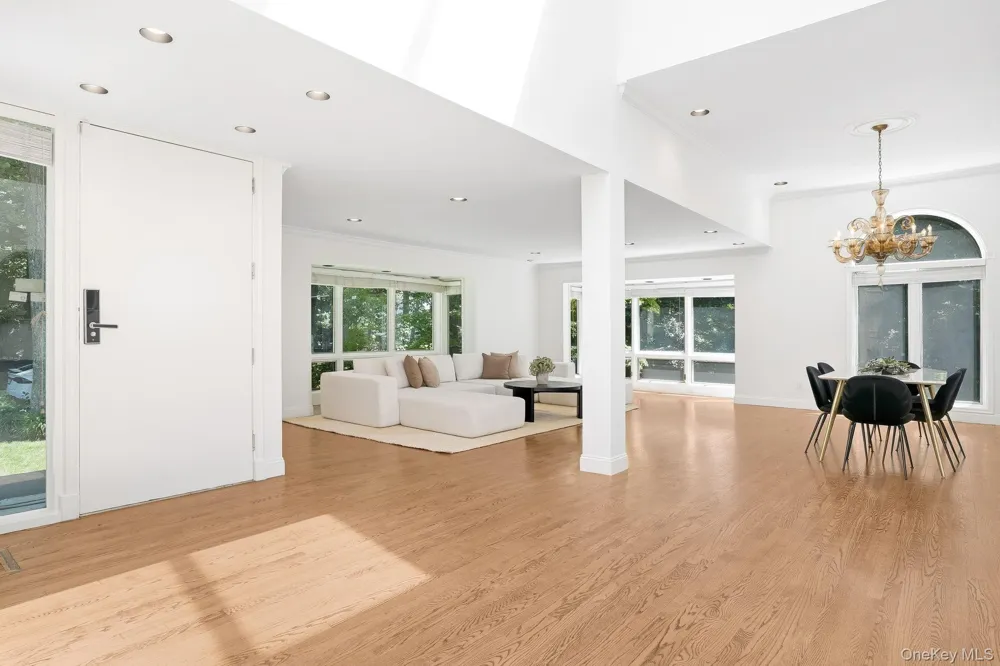 12 Hearthstone Circle Scarsdale, NY 10583