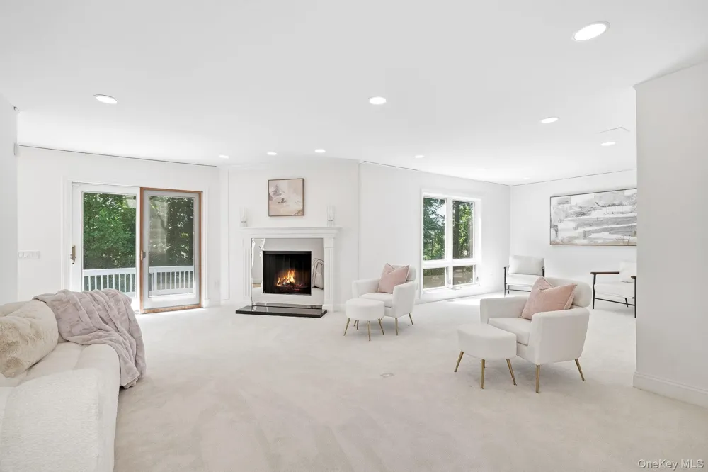 12 Hearthstone Circle Scarsdale, NY 10583