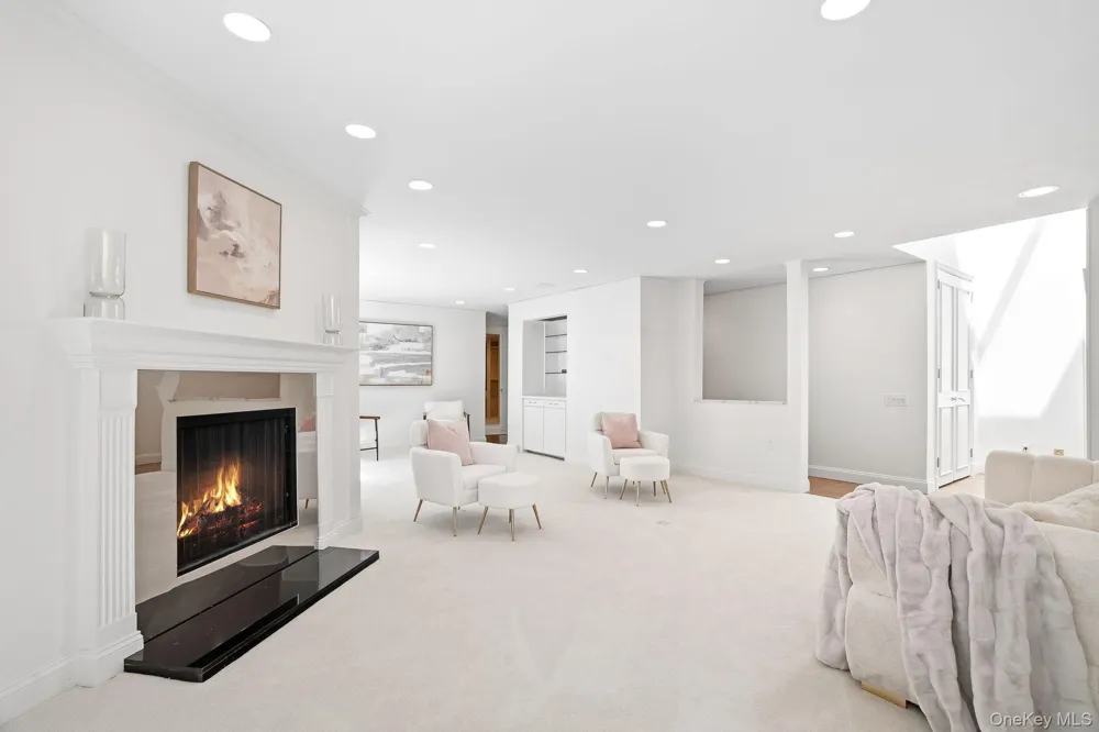 12 Hearthstone Circle Scarsdale, NY 10583