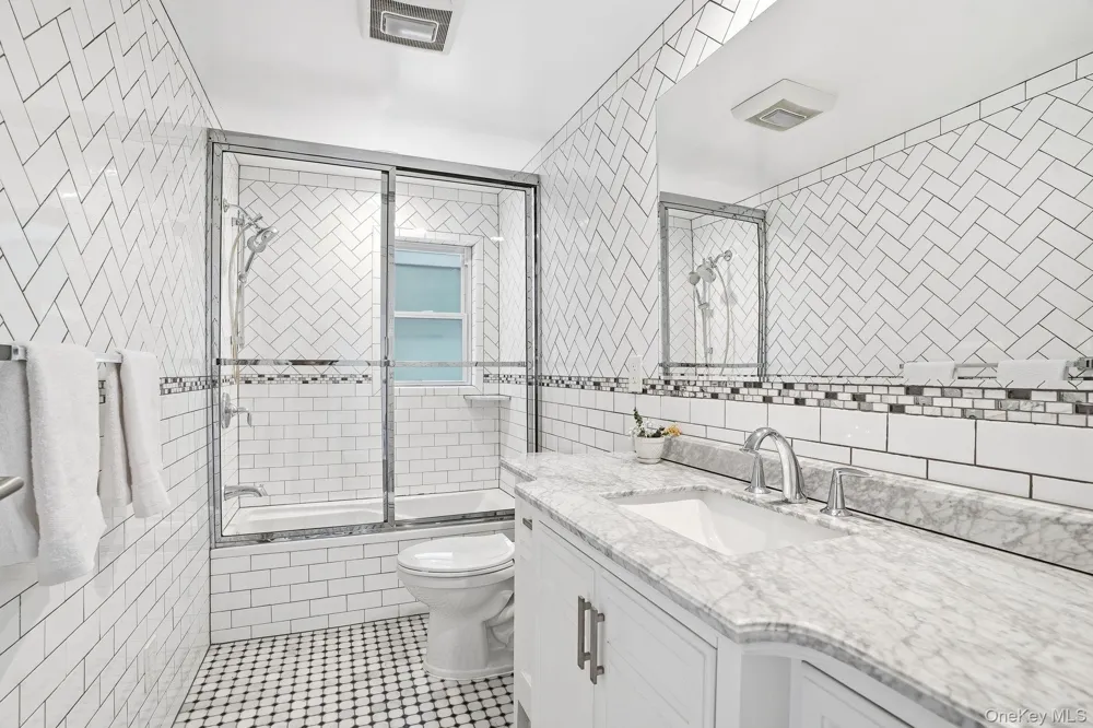 12 Hearthstone Circle Scarsdale, NY 10583