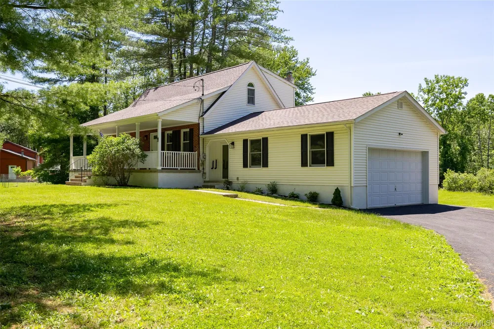 18 Cream Street Hyde Park, NY 12538