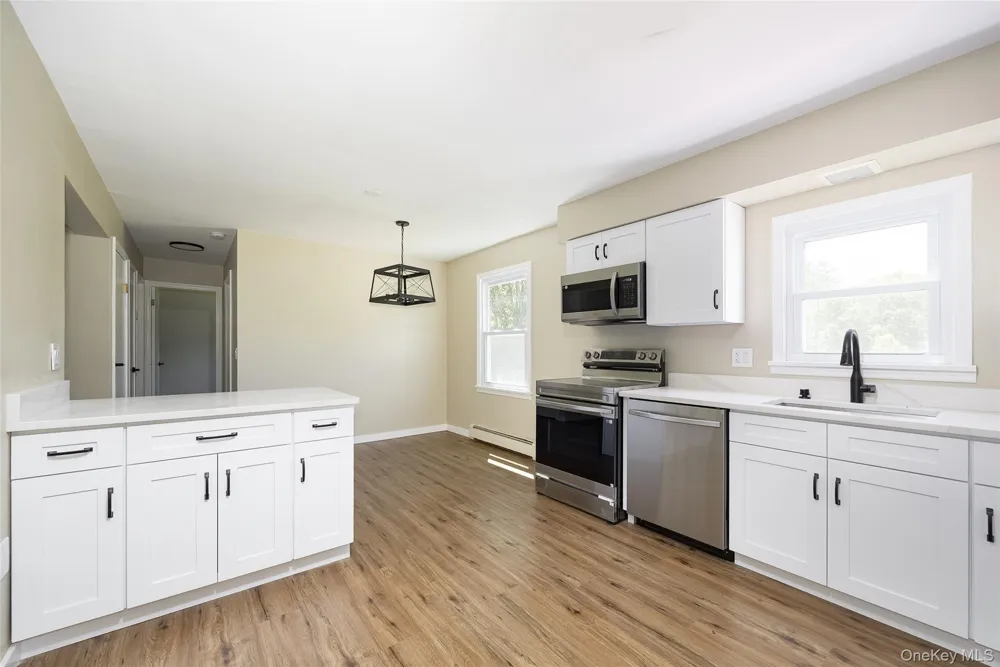 18 Cream Street Hyde Park, NY 12538