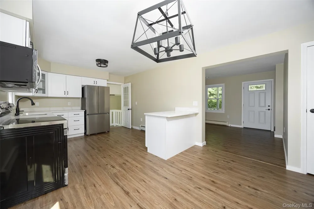 18 Cream Street Hyde Park, NY 12538