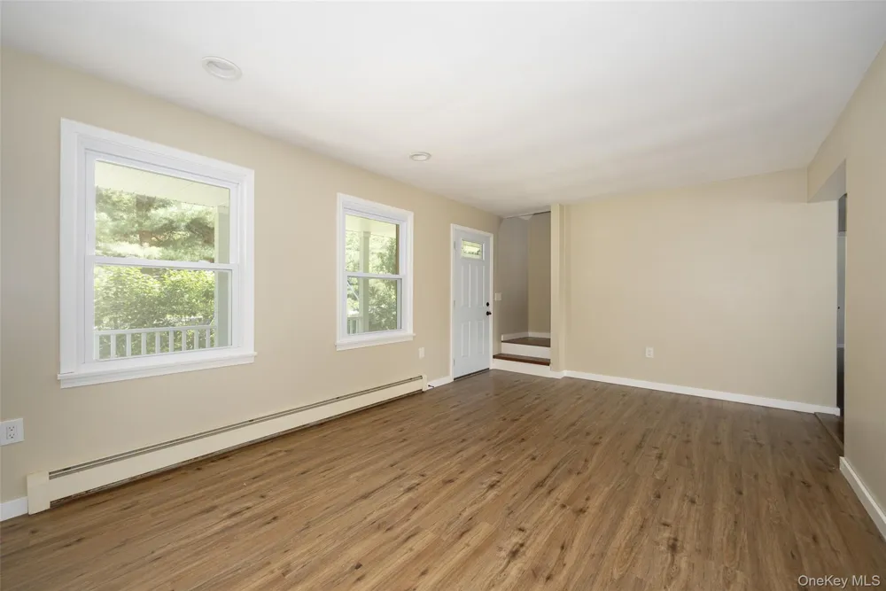 18 Cream Street Hyde Park, NY 12538