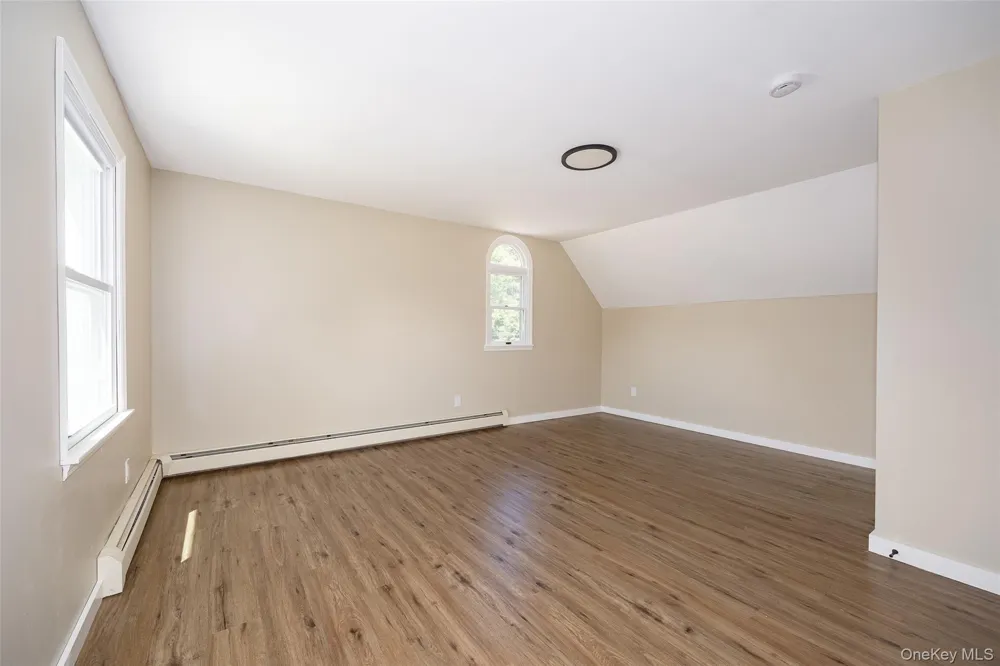 18 Cream Street Hyde Park, NY 12538