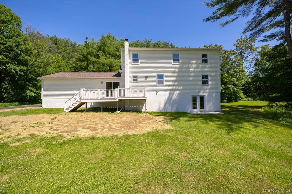 18 Cream Street Hyde Park, NY 12538