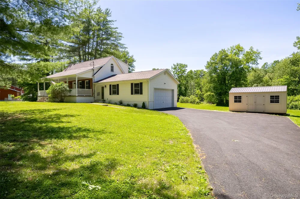18 Cream Street Hyde Park, NY 12538