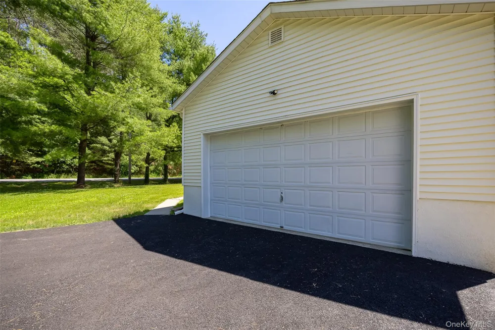 18 Cream Street Hyde Park, NY 12538