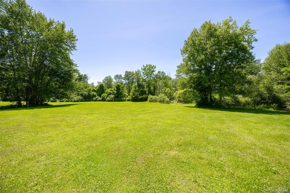 18 Cream Street Hyde Park, NY 12538