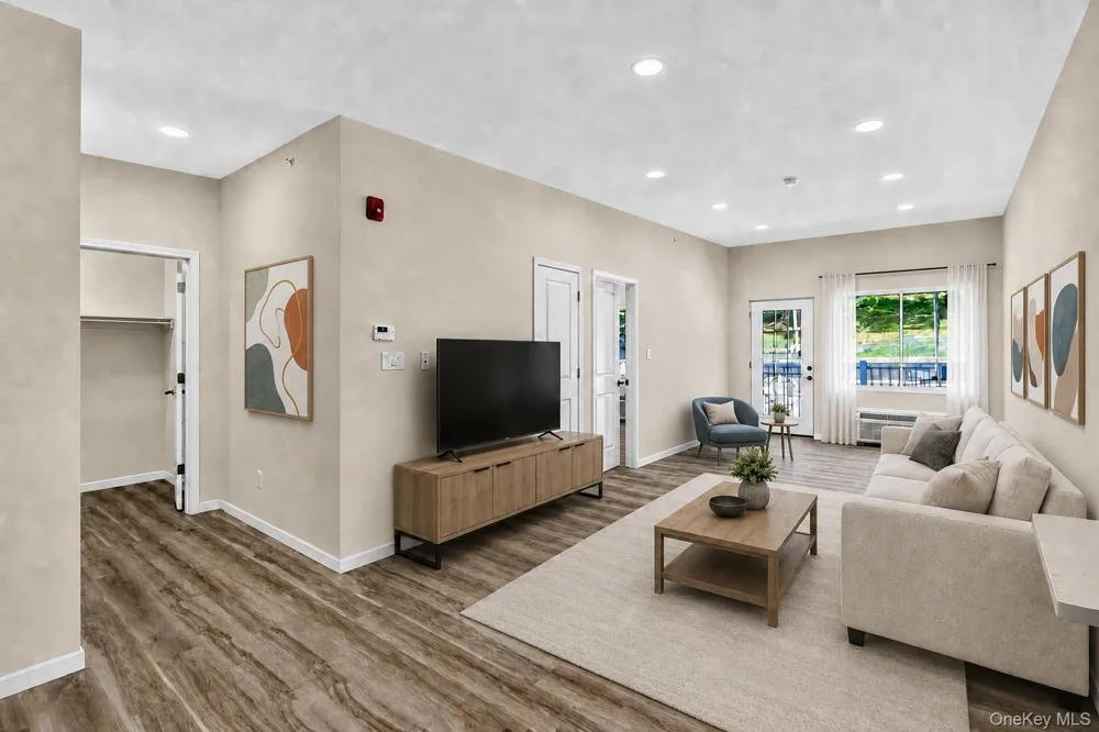 16 Dowd Street #305 Haverstraw, NY 10927