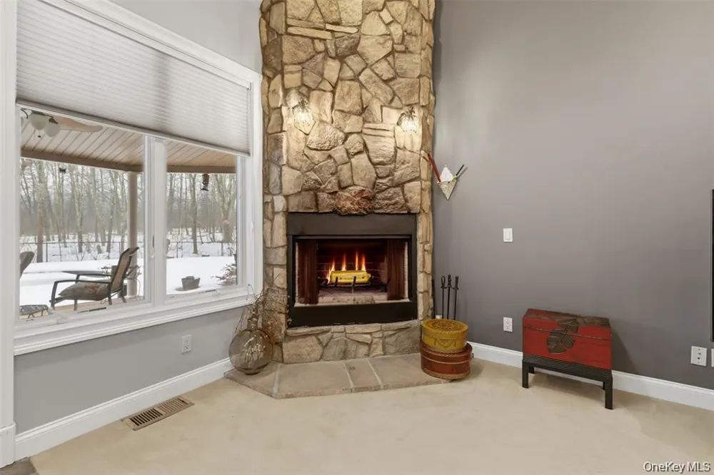 6 Foxwood Road New Paltz, NY 12561