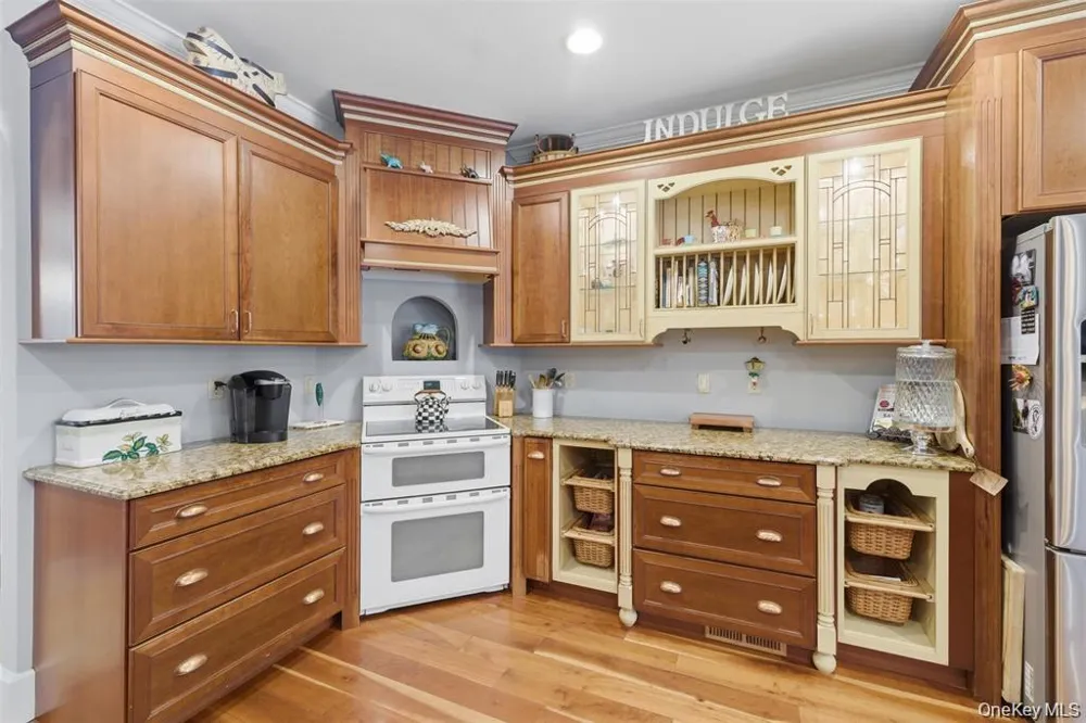 6 Foxwood Road New Paltz, NY 12561