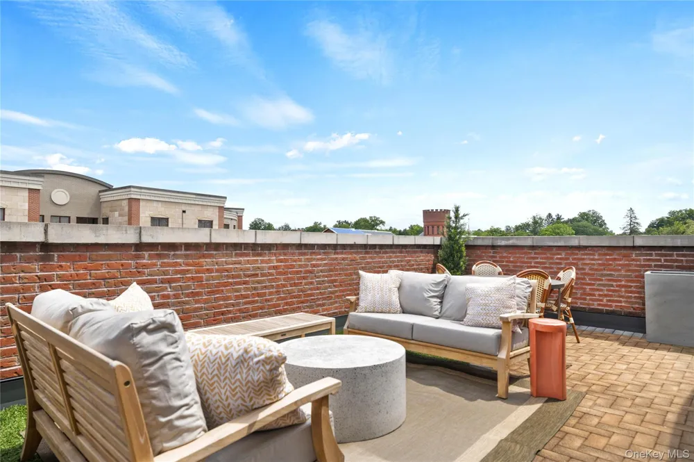 30 Lake Avenue #317 Saratoga Springs, NY 12866