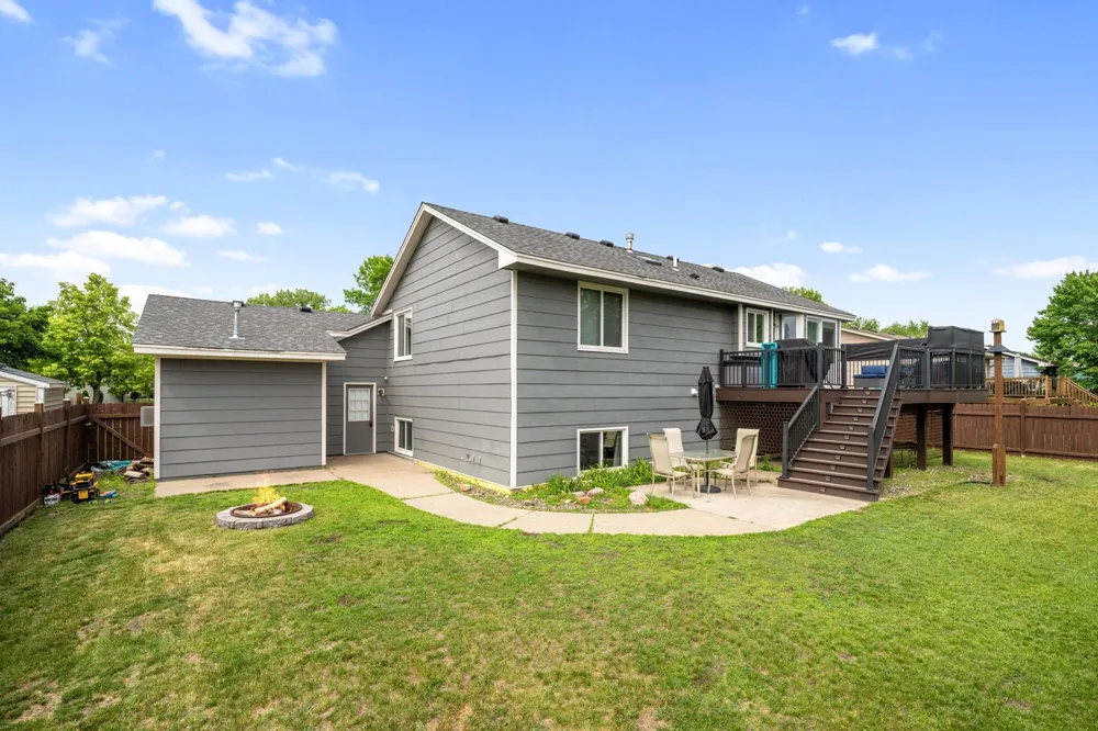 550 Mckinley Street Anoka, MN 55303
