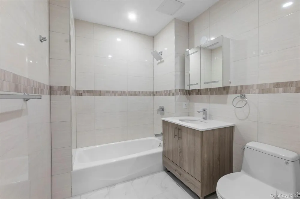 124-28 Queens Boulevard #11C Kew Gardens, NY 11415