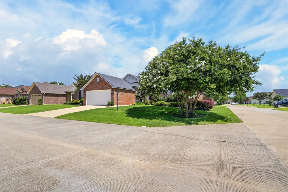 136 Presido Lane Shreveport, LA 71115
