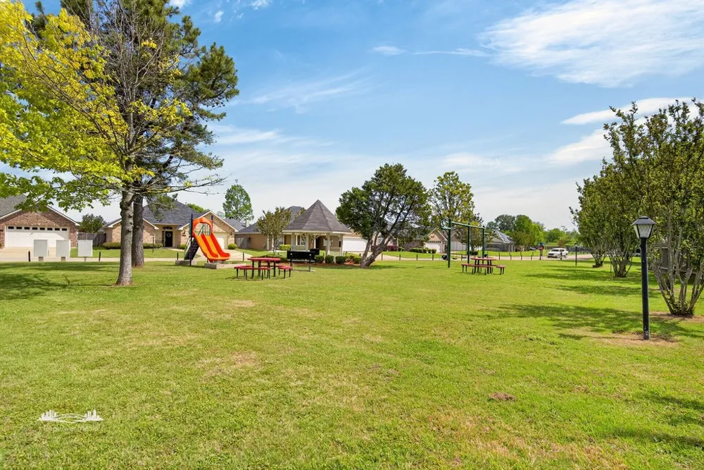 136 Presido Lane Shreveport, LA 71115