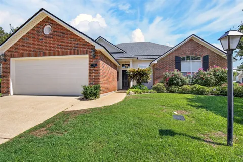 136 Presido Lane