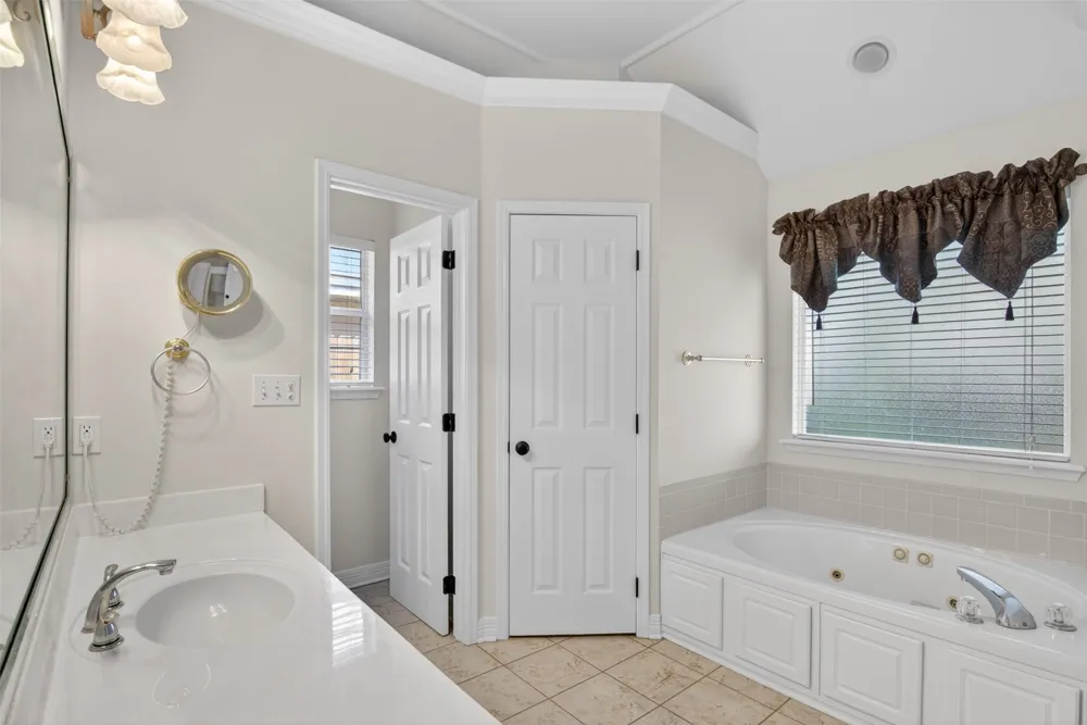 136 Presido Lane Shreveport, LA 71115