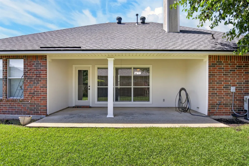 136 Presido Lane Shreveport, LA 71115