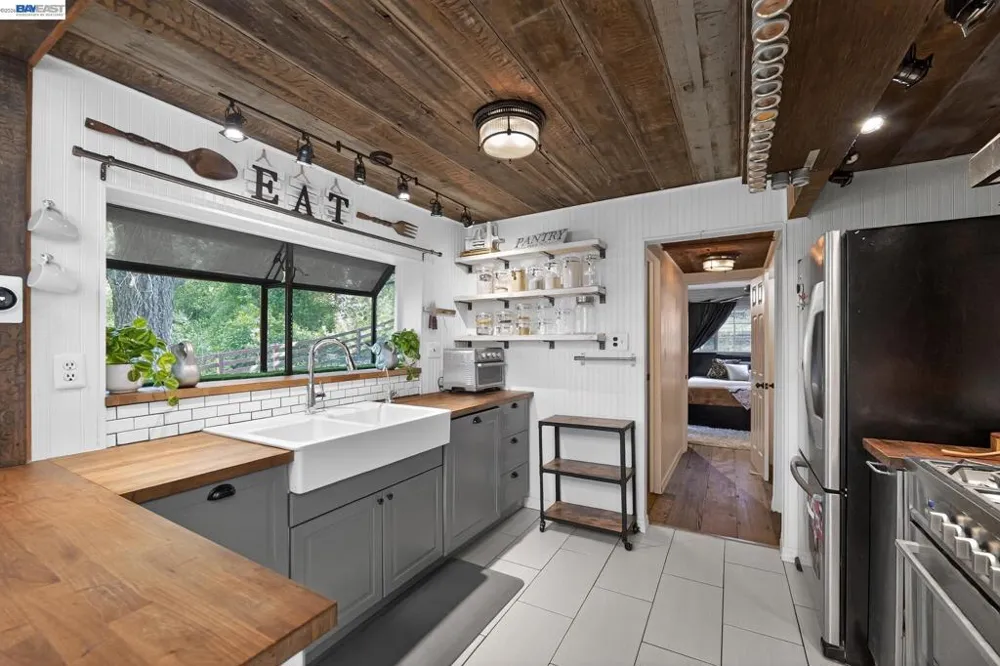 2989 Singalong Way Sunol, CA 94586