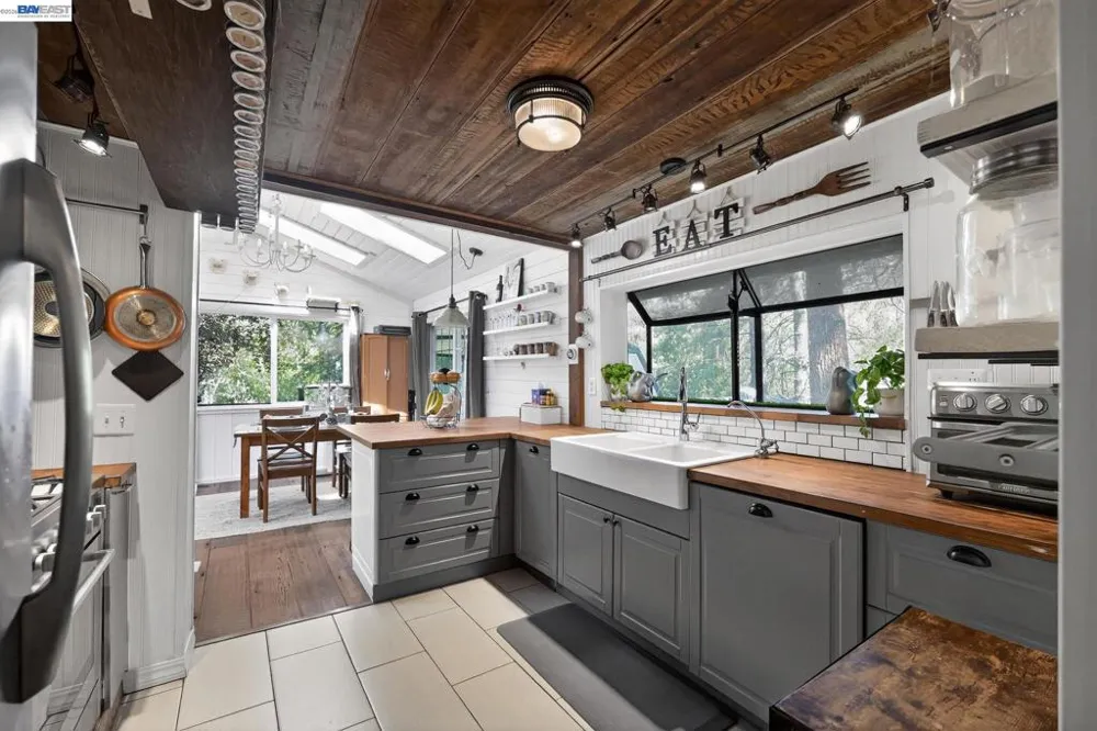 2989 Singalong Way Sunol, CA 94586