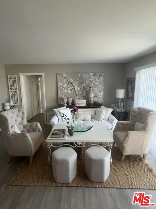 21 Via Marina #7 Marina del Rey, CA 90292