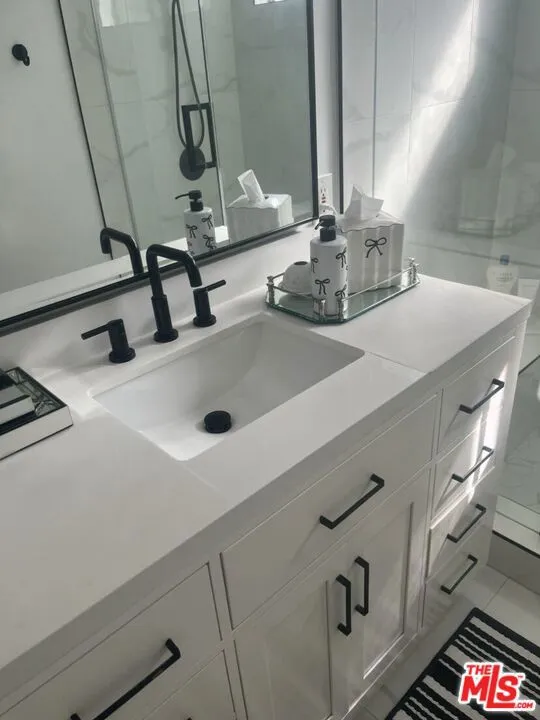 21 Via Marina #7 Marina del Rey, CA 90292