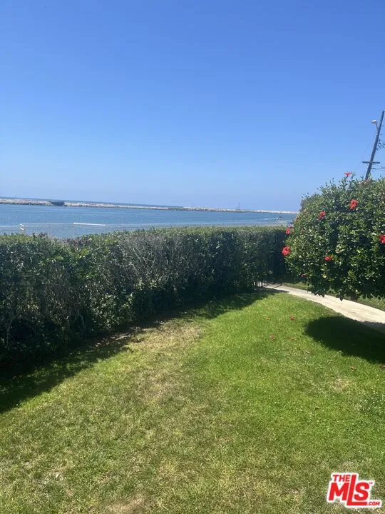 21 Via Marina #7 Marina del Rey, CA 90292