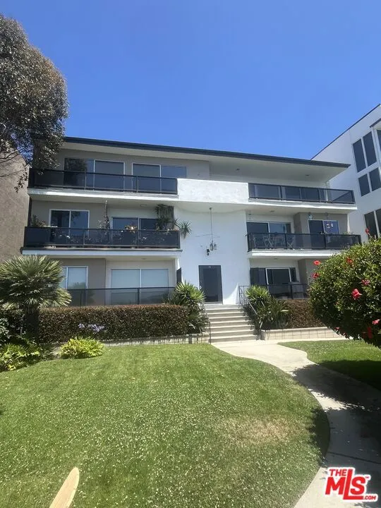 21 Via Marina #7 Marina del Rey, CA 90292