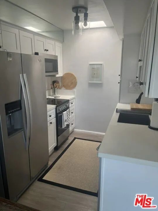21 Via Marina #7 Marina del Rey, CA 90292