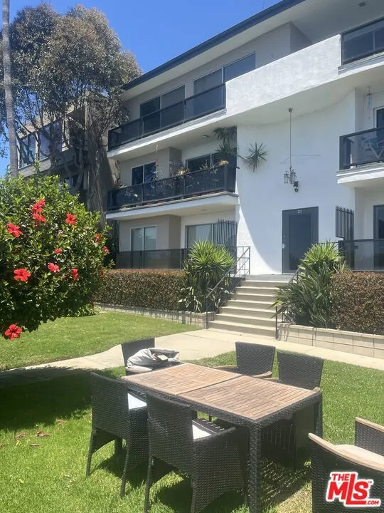 21 Via Marina #7 Marina del Rey, CA 90292