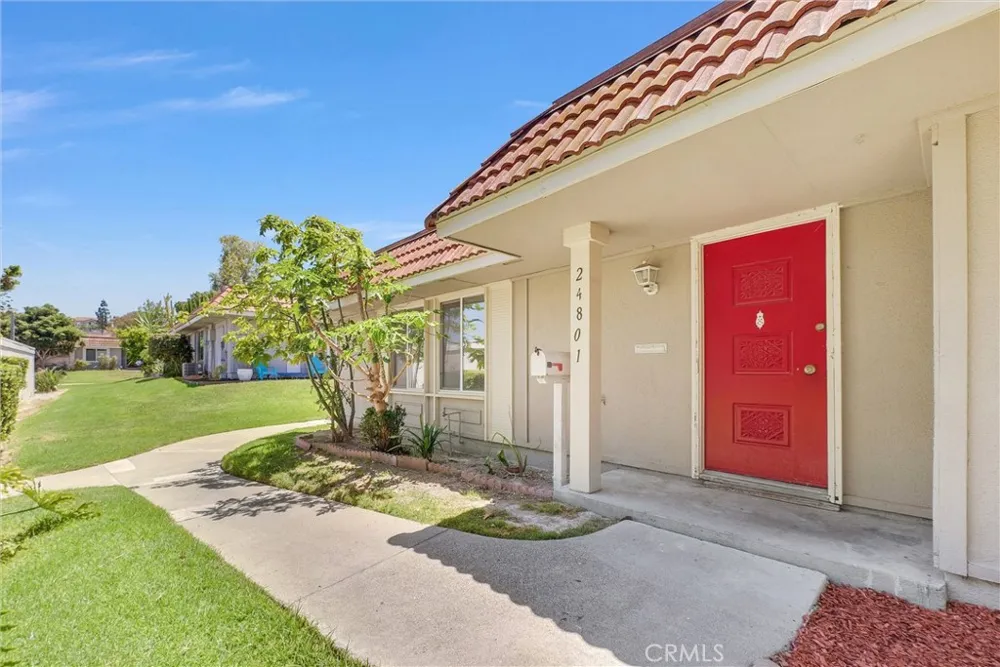 24801 Via San Marco Aliso Viejo, CA 92656