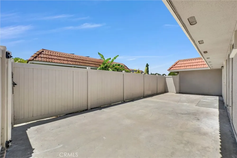 24801 Via San Marco Aliso Viejo, CA 92656