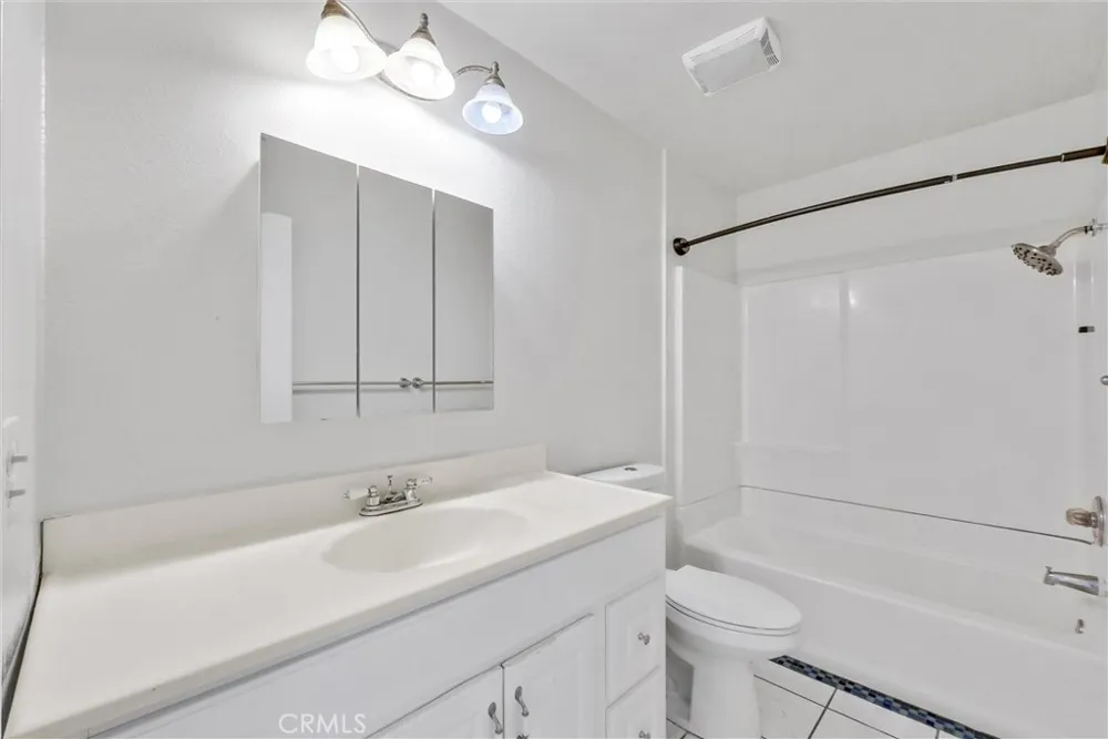 24801 Via San Marco Aliso Viejo, CA 92656