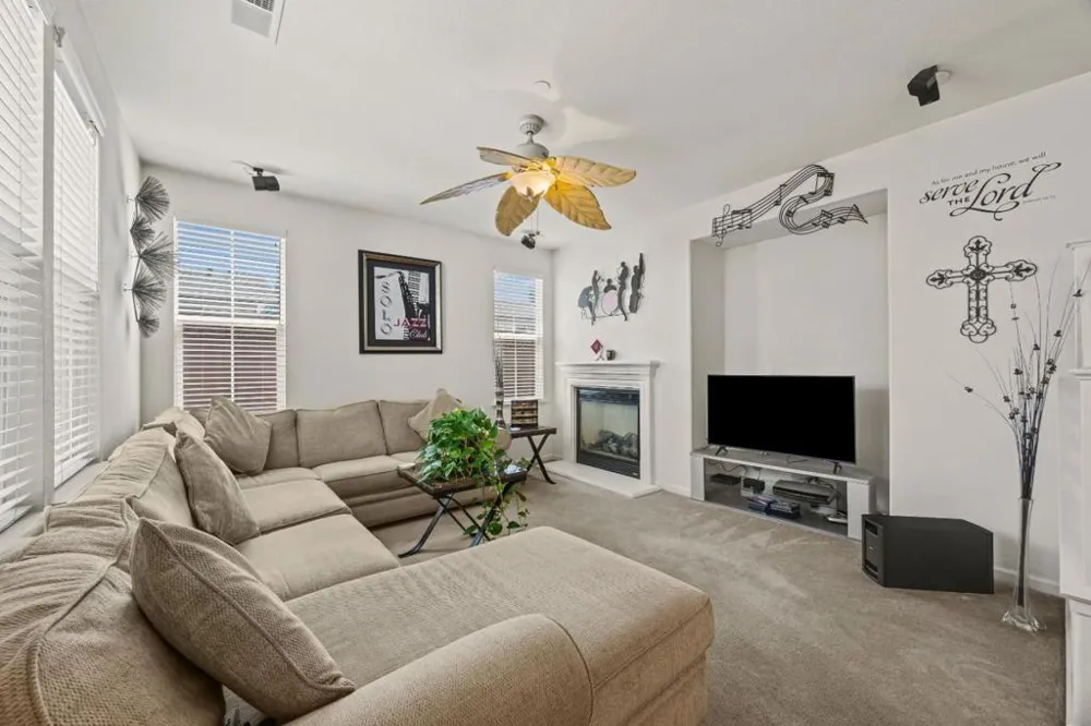 7934 Kipling Circle Gilroy, CA 95020