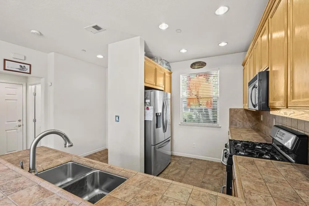 7934 Kipling Circle Gilroy, CA 95020