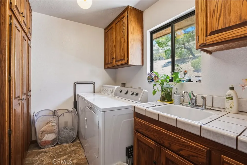 1661 Twin Butte Acton, CA 93551