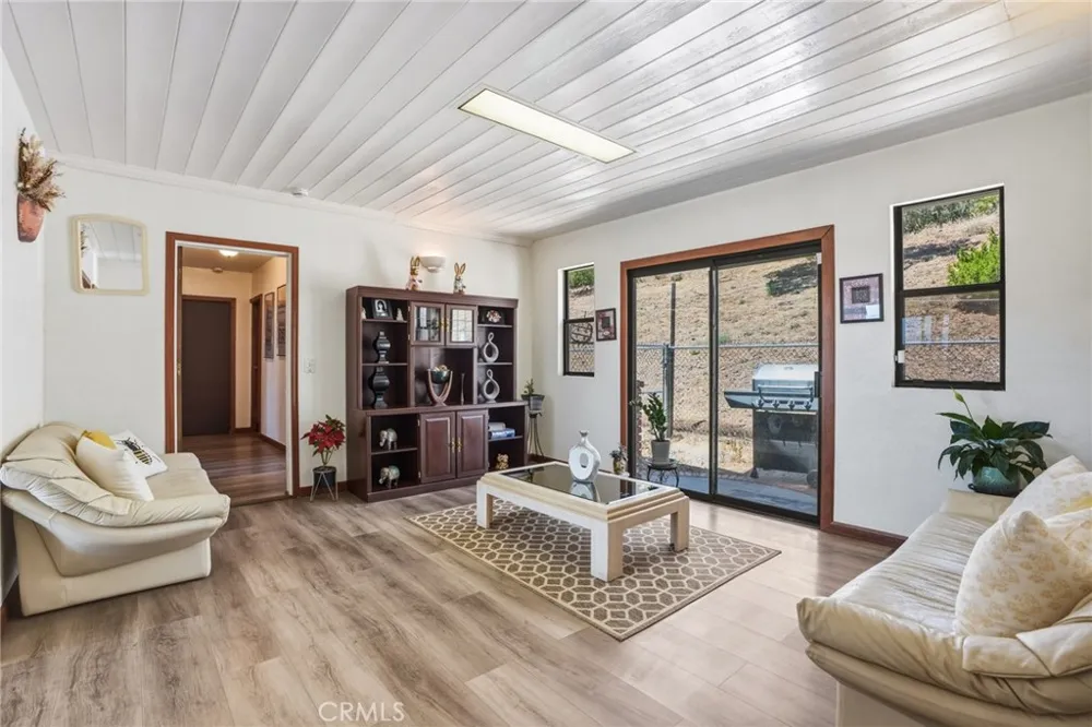 1661 Twin Butte Acton, CA 93551