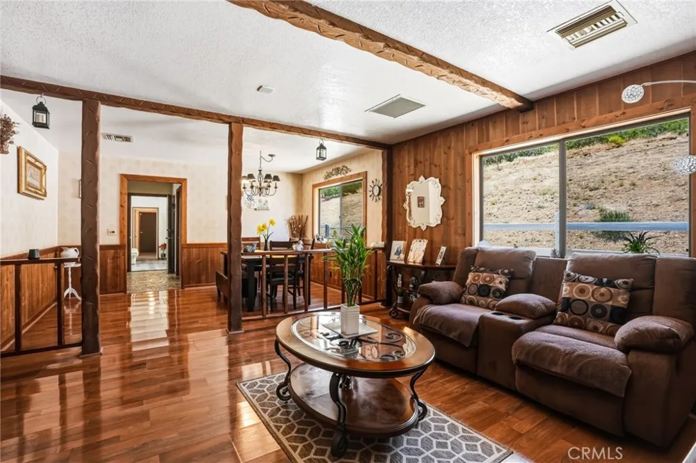 1661 Twin Butte Acton, CA 93551