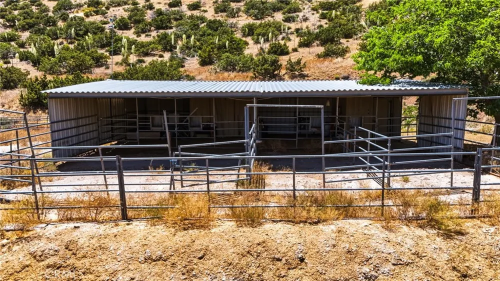 1661 Twin Butte Acton, CA 93551