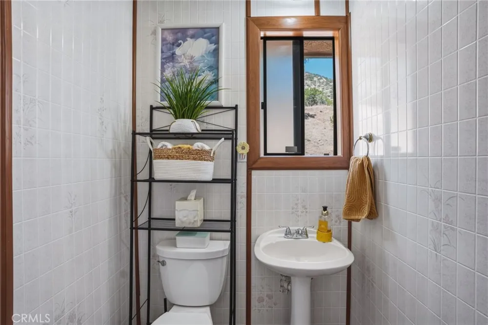 1661 Twin Butte Acton, CA 93551