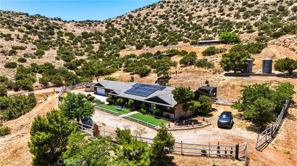 1661 Twin Butte Acton, CA 93551