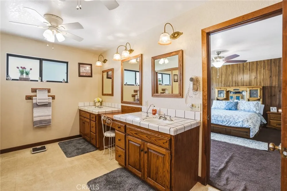 1661 Twin Butte Acton, CA 93551
