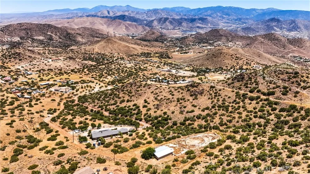 1661 Twin Butte Acton, CA 93551