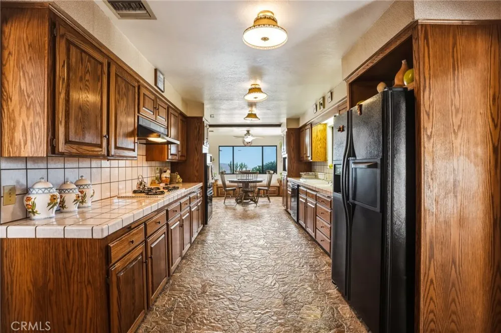 1661 Twin Butte Acton, CA 93551