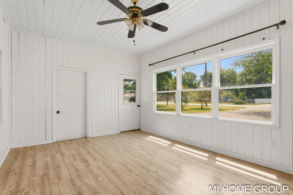 14581 Riley Street Park Township, MI 49424