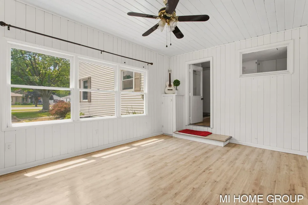 14581 Riley Street Park Township, MI 49424