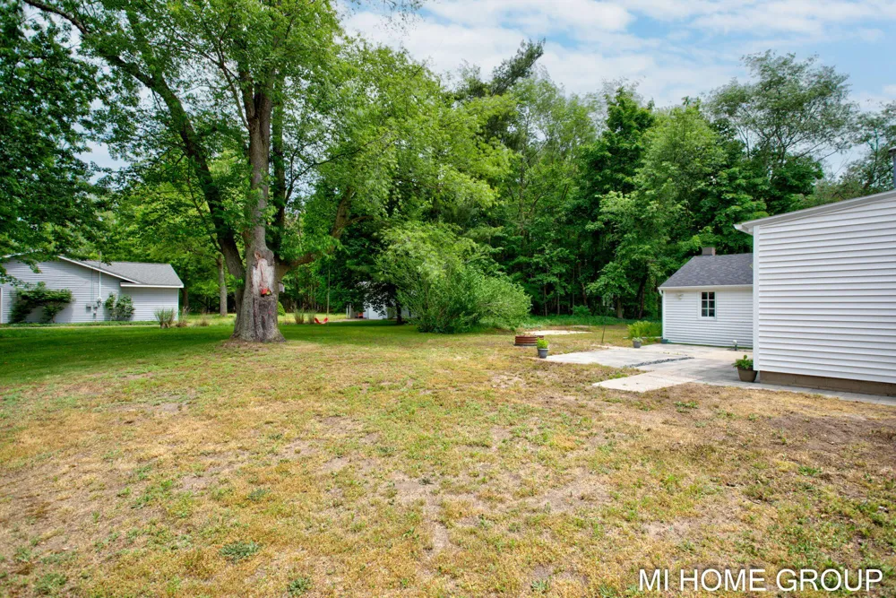 14581 Riley Street Park Township, MI 49424