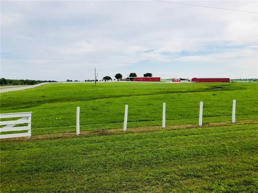 5300 County Road 424 Taylor, TX 76574